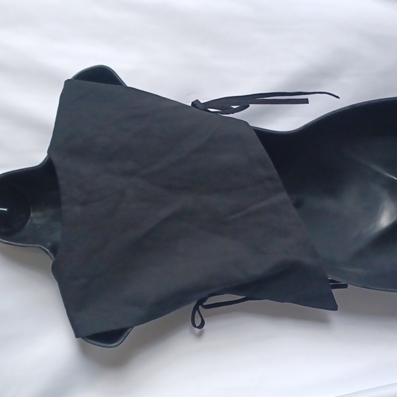 F. Modern Unique Fashion Crop Top/vest, 15" PTP, 10" L - Picture 5 of 7